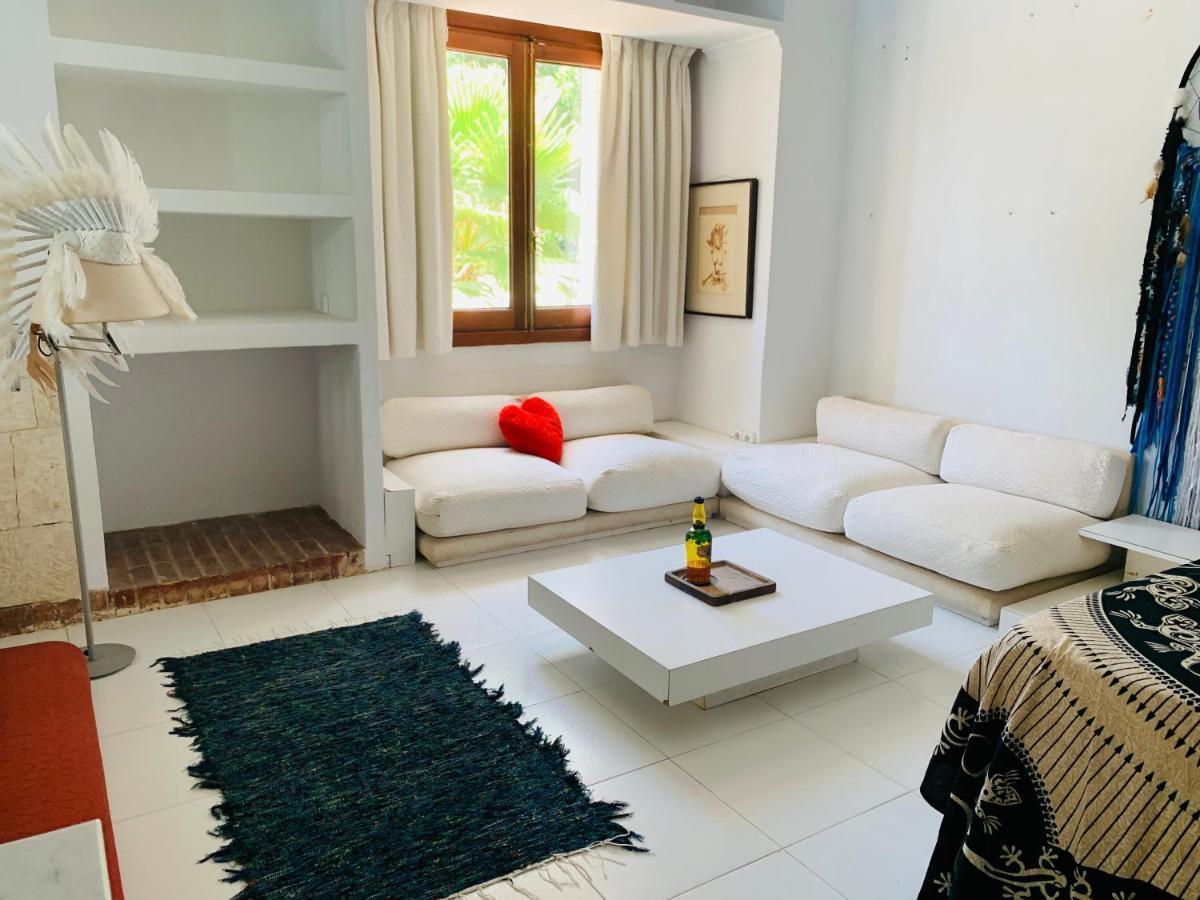 Bed and Breakfast Ibiza Paradise Санта-Еулалія-дель-Ріо Екстер'єр фото
